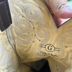 Circle G - 9.5d- Caiman Belly- Almond toe - leather in great condition Circle G | Shoes | Circle G 95d Caiman Belly Almond Toe  main image 4